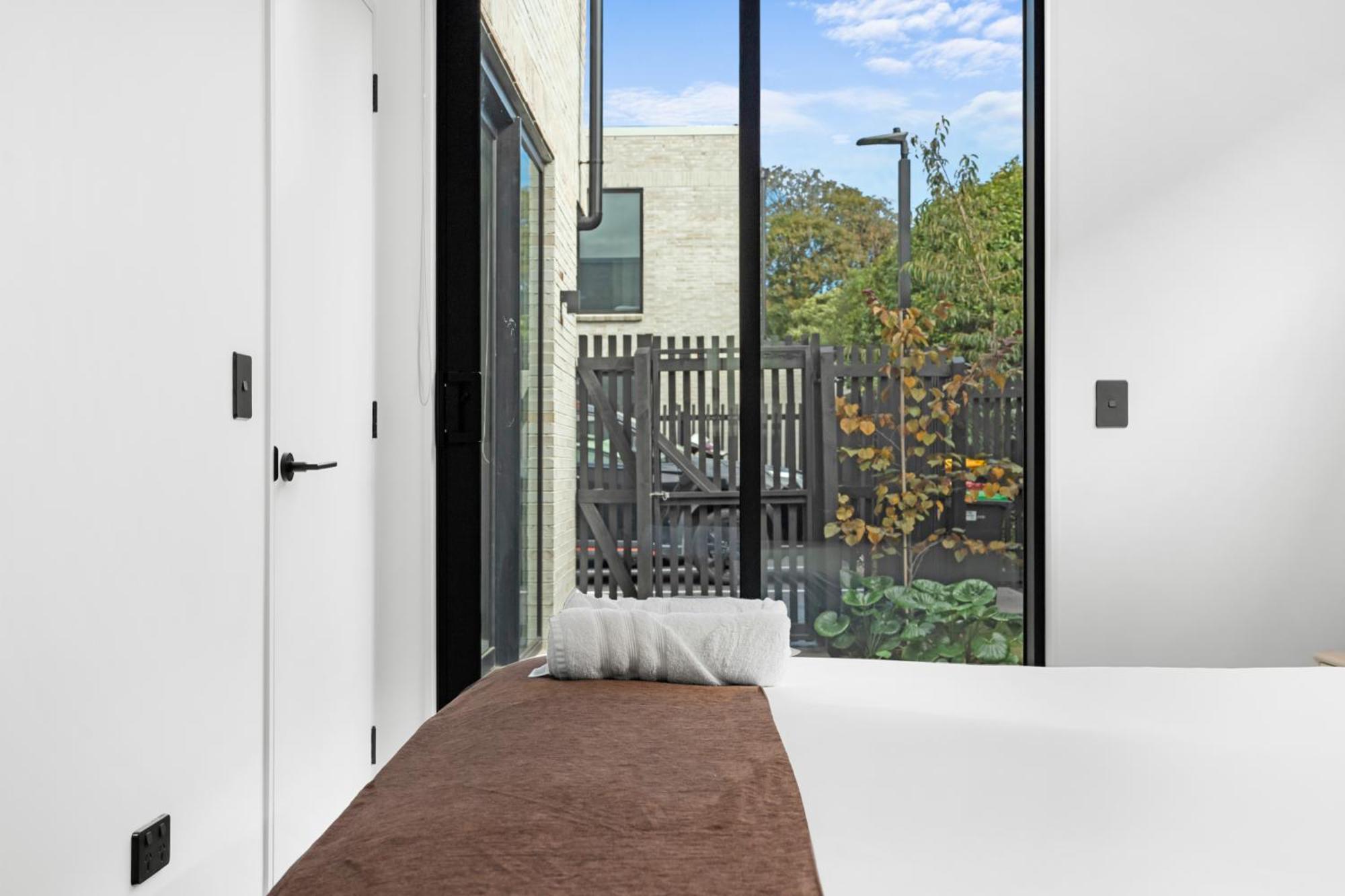 Luxurious Retreat 3 Bed 3 Bath Near Cbd Apartamento