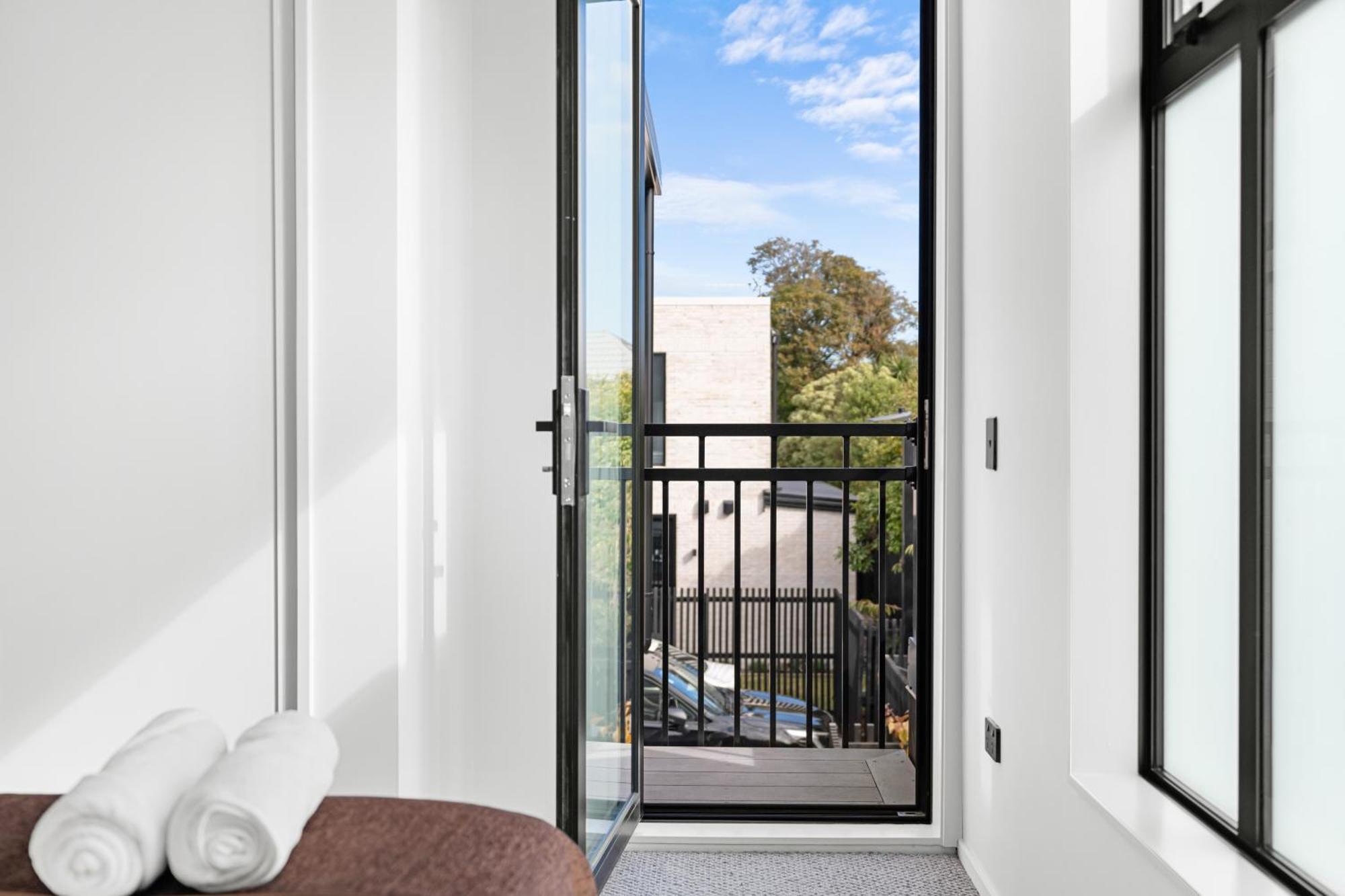 Luxurious Retreat 3 Bed 3 Bath Near Cbd Apartamento *